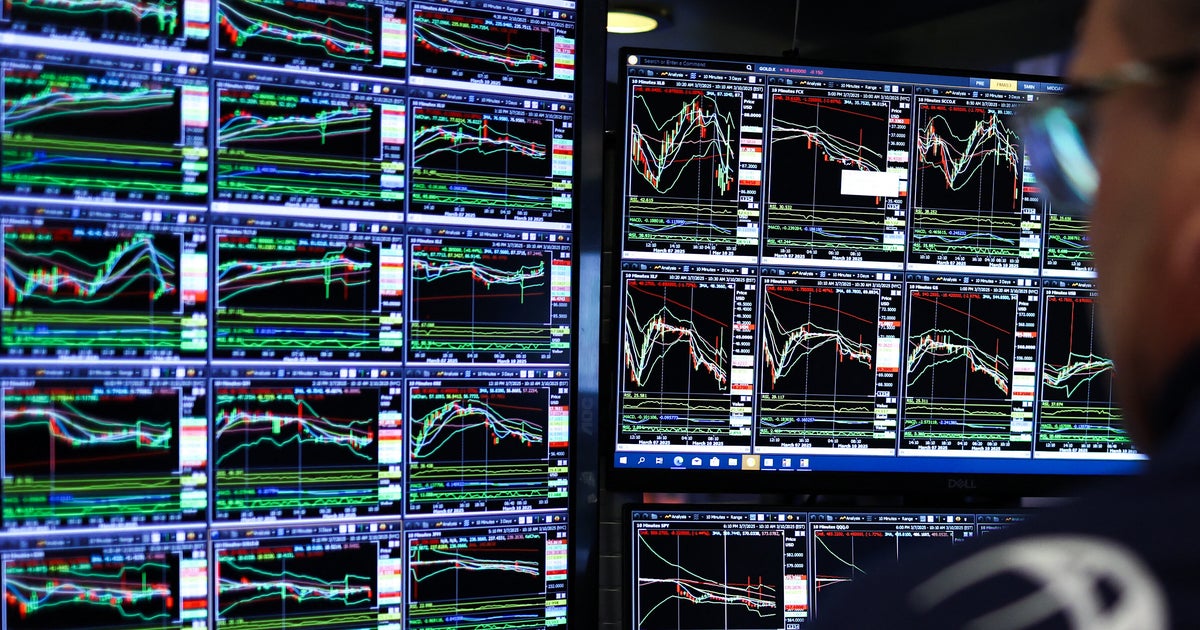 NextImg:Stock Market Sell-Off Worsens As Wall Street Questions How Much Pain For Economy Trump Will Accept