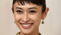 新品未開封【宮脇咲良デザイン】 マフラータオル LE SSERAFIM宮脇咲良さんの手編みマフラーがセンス抜群すぎる