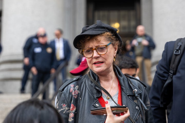 Susan Sarandon spoke up for activist Mahmoud Khalil during a protest outside of a New York courthouse on Wednesday.