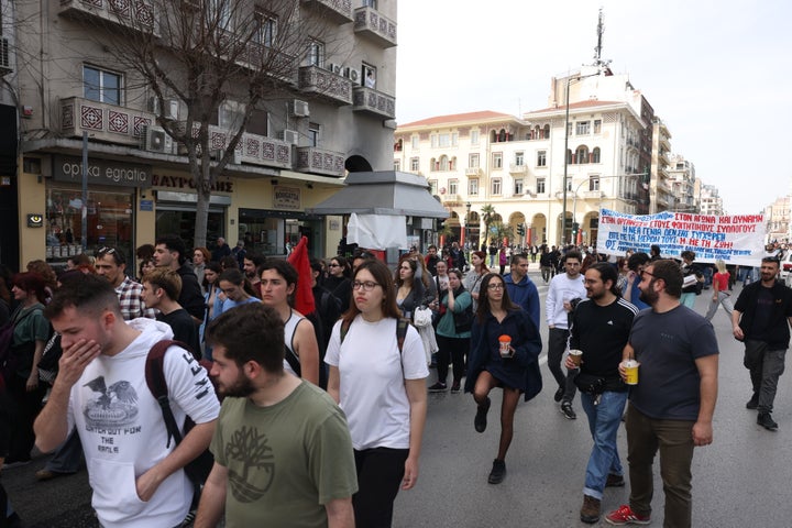 Πορεία φοιτητών στη Θεσσαλονίκη για τα Τέμπη