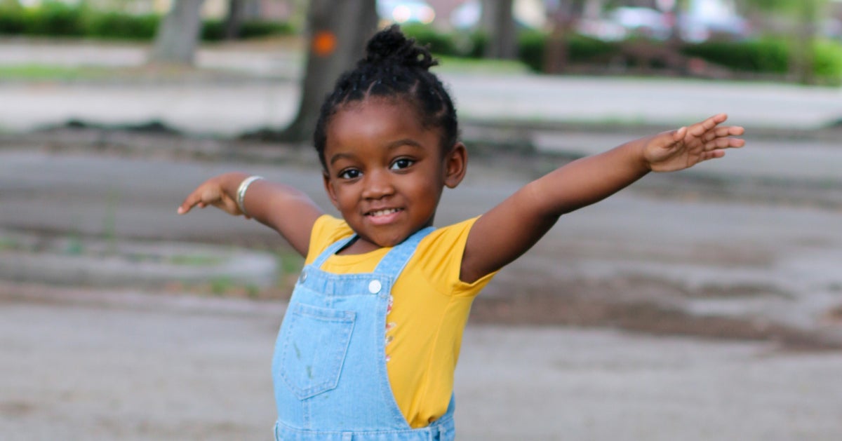 I’m A Family Therapist – This Is How To React When Kids Ask 'Why?' For The Millionth Time