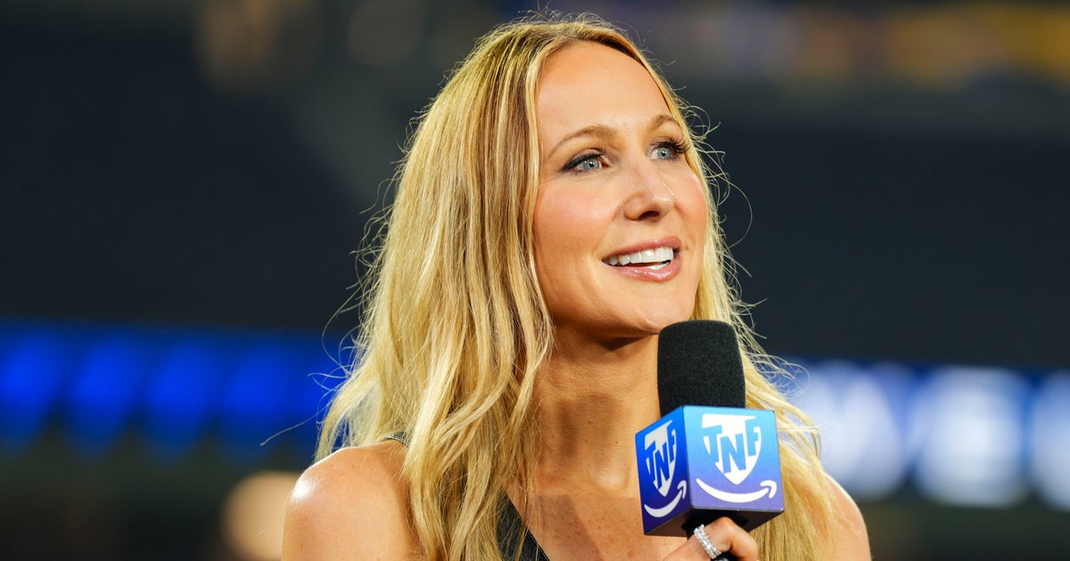 NextImg:Nikki Glaser Is Returning To Host 'Ozempic's Biggest Night'