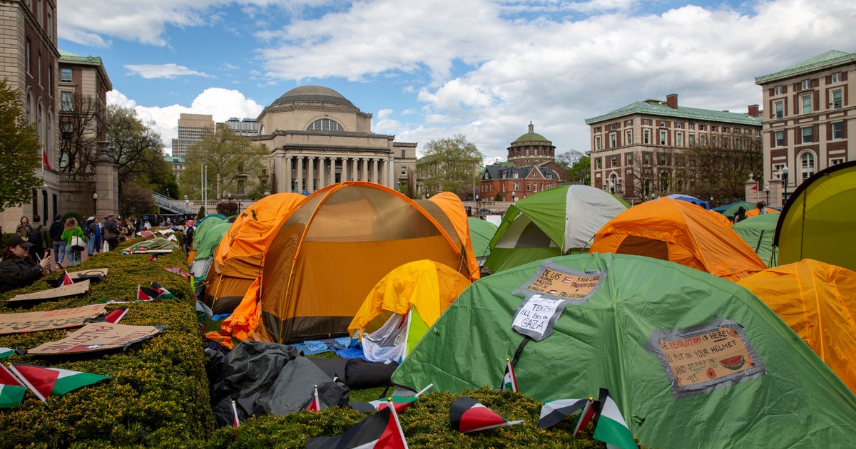 Columbia University Says It Expelled Some Students Who Seized Building Last Year