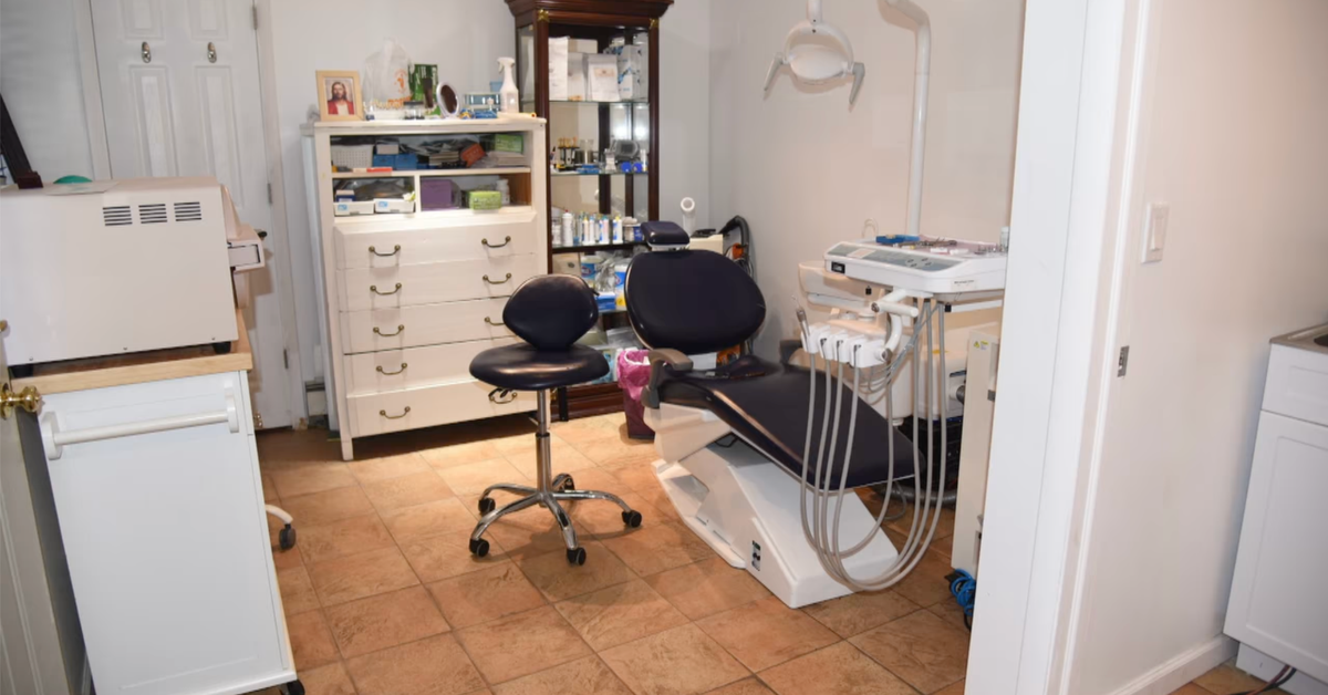 NextImg:Patient's Face Partially Paralyzed By Unlicensed Dentist Operating Out Of Home: Cops