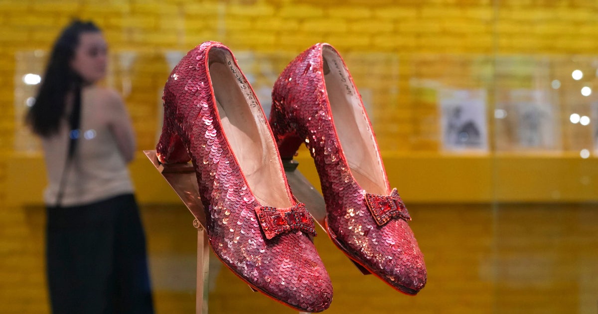 Minnesota Man Accused Of Hiding Stolen Ruby Slippers From 'Wizard Of Oz' Is Dead
