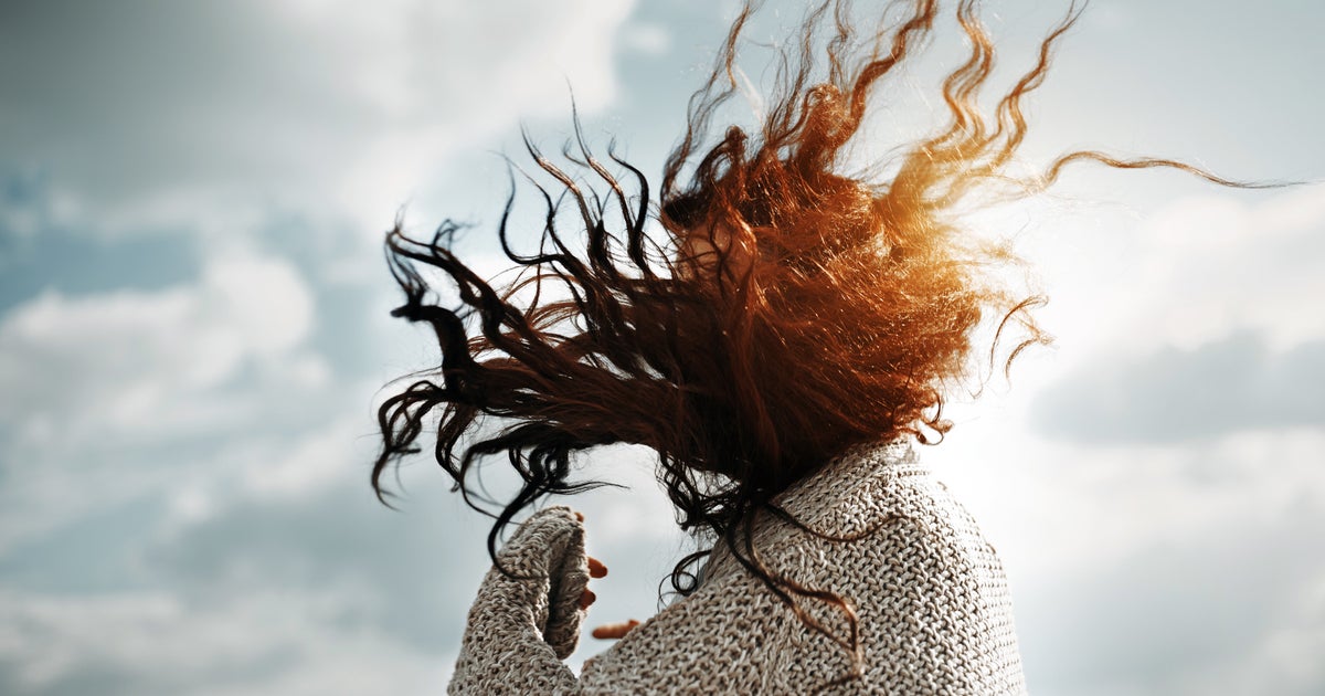 NextImg:There's Probably A Better Option Than The Way You're Drying Your Hair