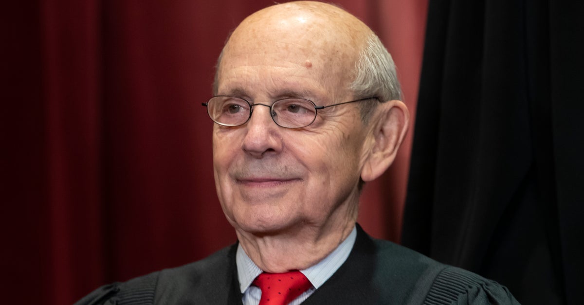 NextImg:Ex-Supreme Court Justice Explains Why John Roberts' Rare Statement Was So Important