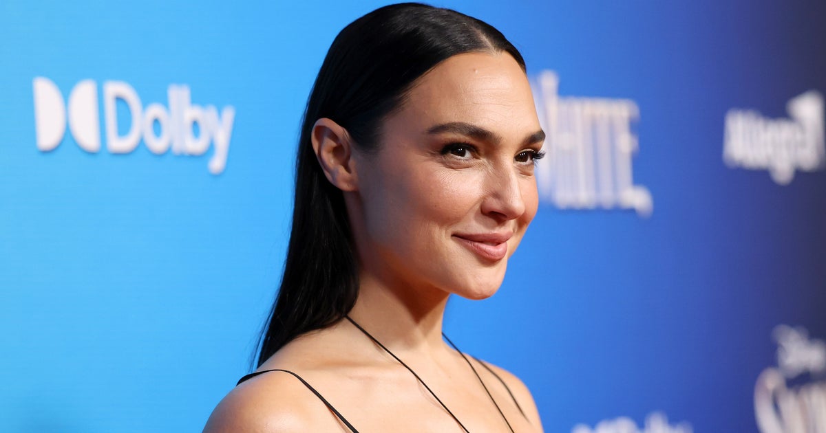 Gal Gadot Reiterates Her Support For Israel Amid Controversy