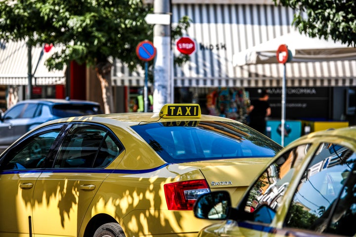 Σταθμευμένο ταξί - Φωτογραφία Αρχείου