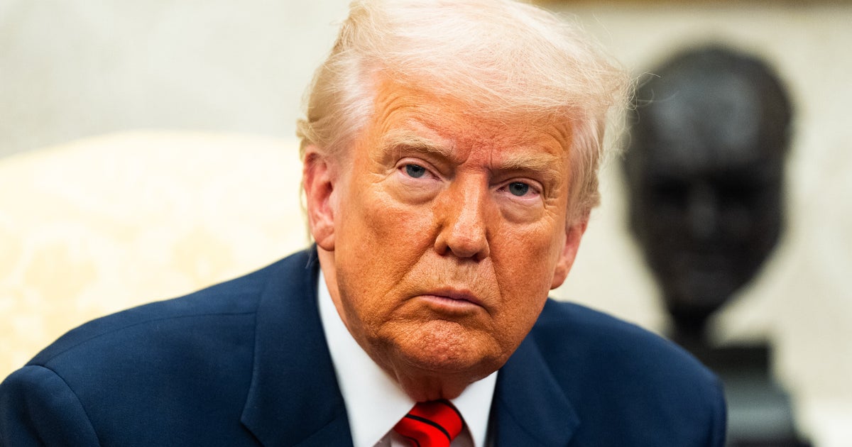 NextImg:U.K. Magazine's Trump-Slamming Cover Goes Viral For Its Putin Punchline