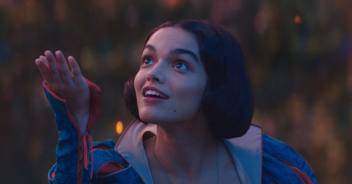 NextImg:'Snow White' Is A Strange, Hot Mess