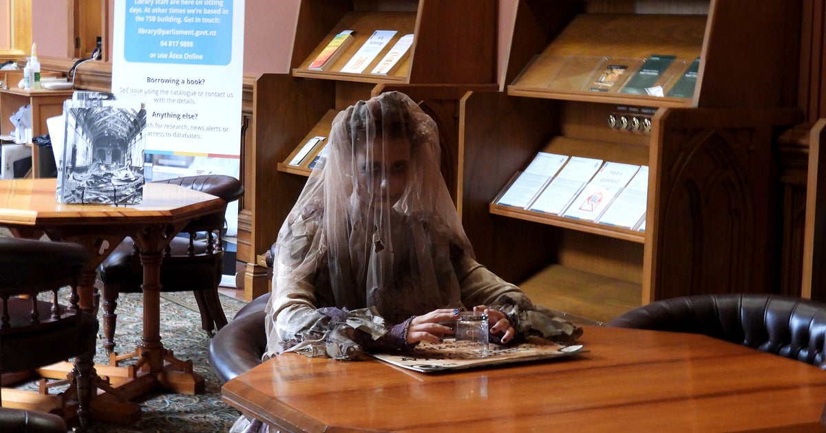 New Zealand Parliament Ghost Tour Shows Off Its Spooky Side