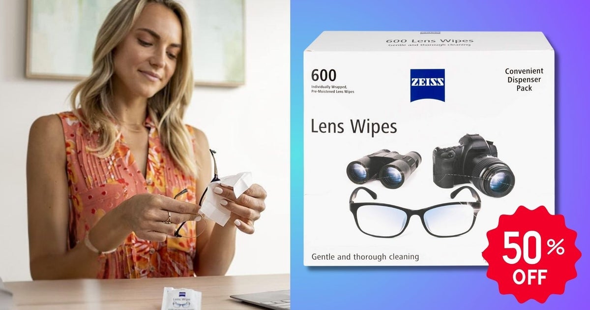 Rezensenten mit Brille tragen diese Brillenreinigungstücher „überall“ mit ...