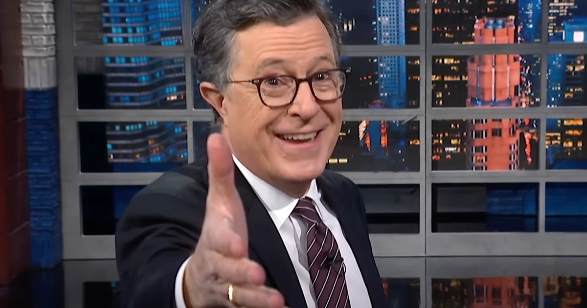 NextImg:Stephen Colbert Offers To Hand Hosting Gig Over To Trump Under 1 Condition