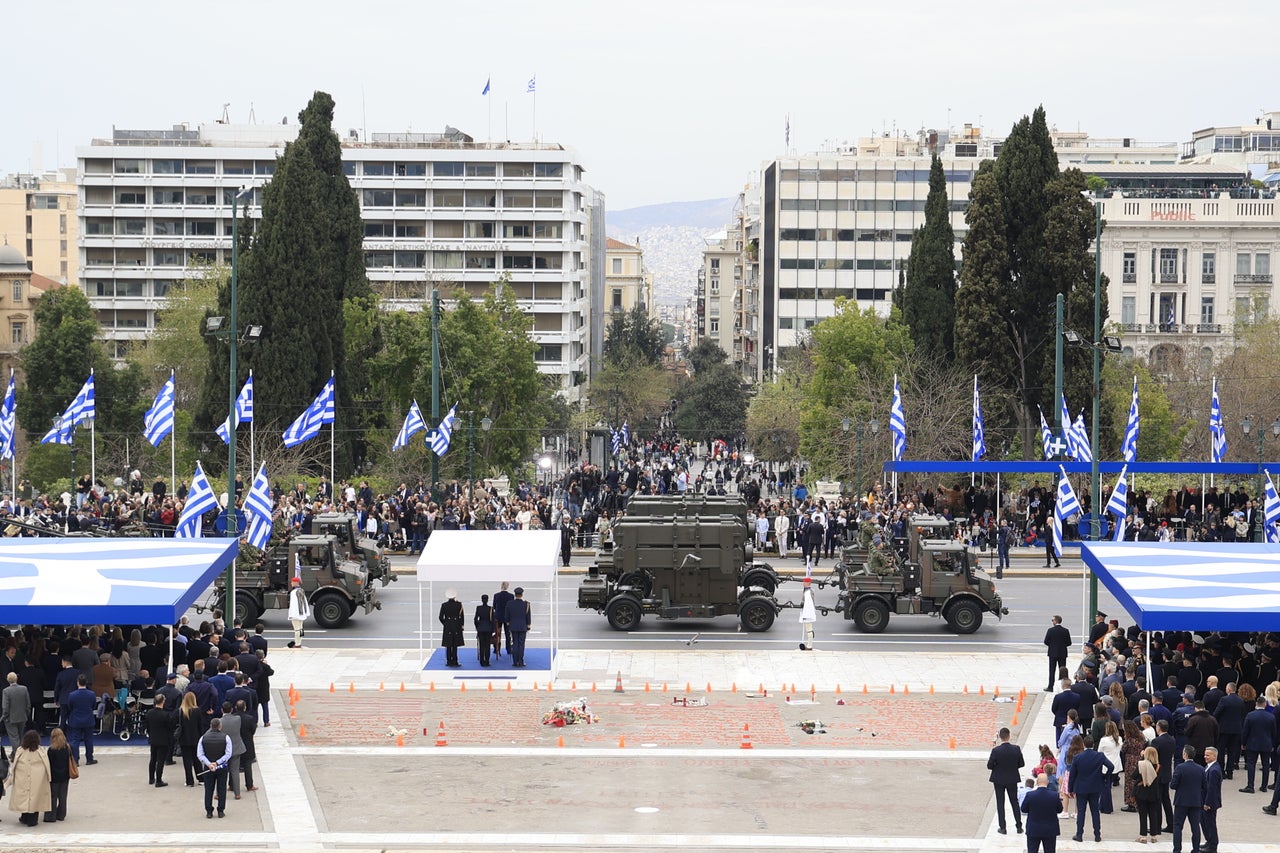 Στρατιωτική παρέλαση στην Αθήνα