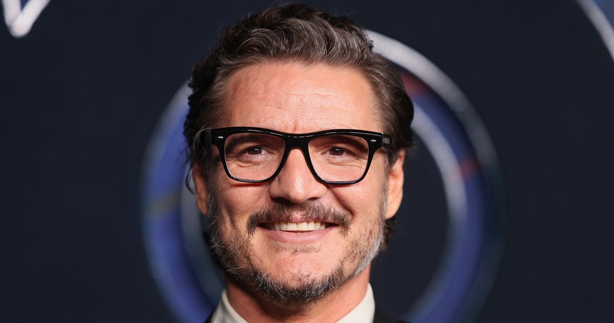 Pedro Pascal Hilariously Responds To Fans Discovering He Has 1 Extreme Addiction