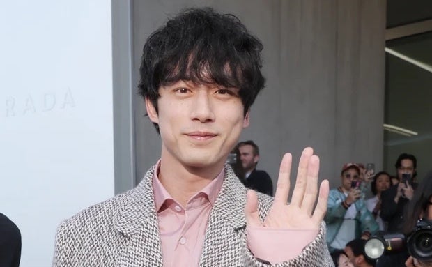 坂口健太郎さん