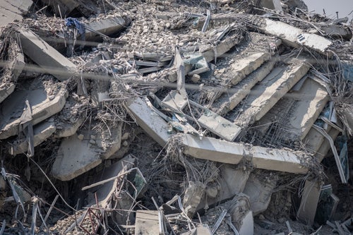 Εικόνα από τα συντρίμμια τα συντρίμμια του υπό ανέγερση ουρανοξύστη στην Μπανγκόκ στην Ταϊλάνδη (28 Μαρτίου 2025)