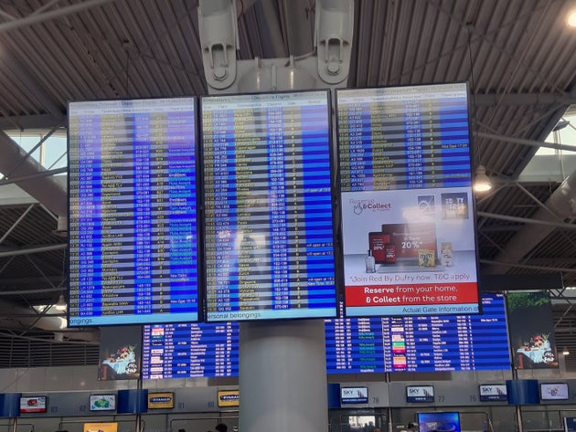 Πίνακας αφίξεων και αναχωρήσεων πτήσεων στο Ελευθέριος Βενιζέλος 