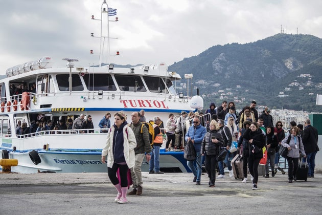 Χιλιάδες Τούρκοι τουρίστες στο νησί της Λέσβου