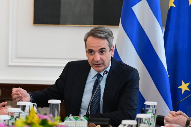 Ο Κυριάκος Μητσοτάκης τονίζει στην ανάρτηση του τη σημασία της νέας αύξησης του κατώταου μισθού και προαναγγέλλει νέες παρεμβάσεις για την ενίσχυση των εισοδημάτων των πολιτών