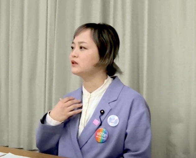 会見の様子（吉田議員の公式YouTubeチャンネルより）