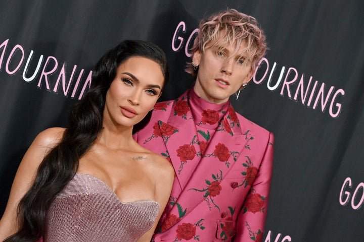 Machine Gun Kelly Clarifies the record in the new baby 1 Megan Fox and Machine Gun Kelly attend the premiere of