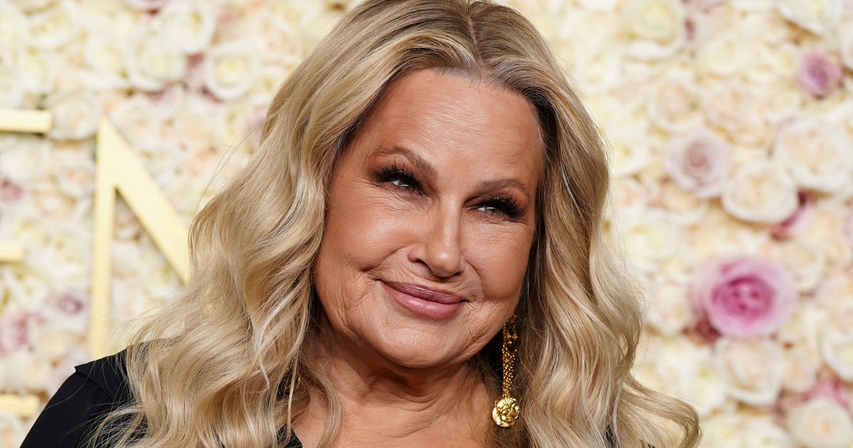 Jennifer Coolidge Reacts To THAT 'White Lotus' Scene: 'You Know What I'm Talking About'