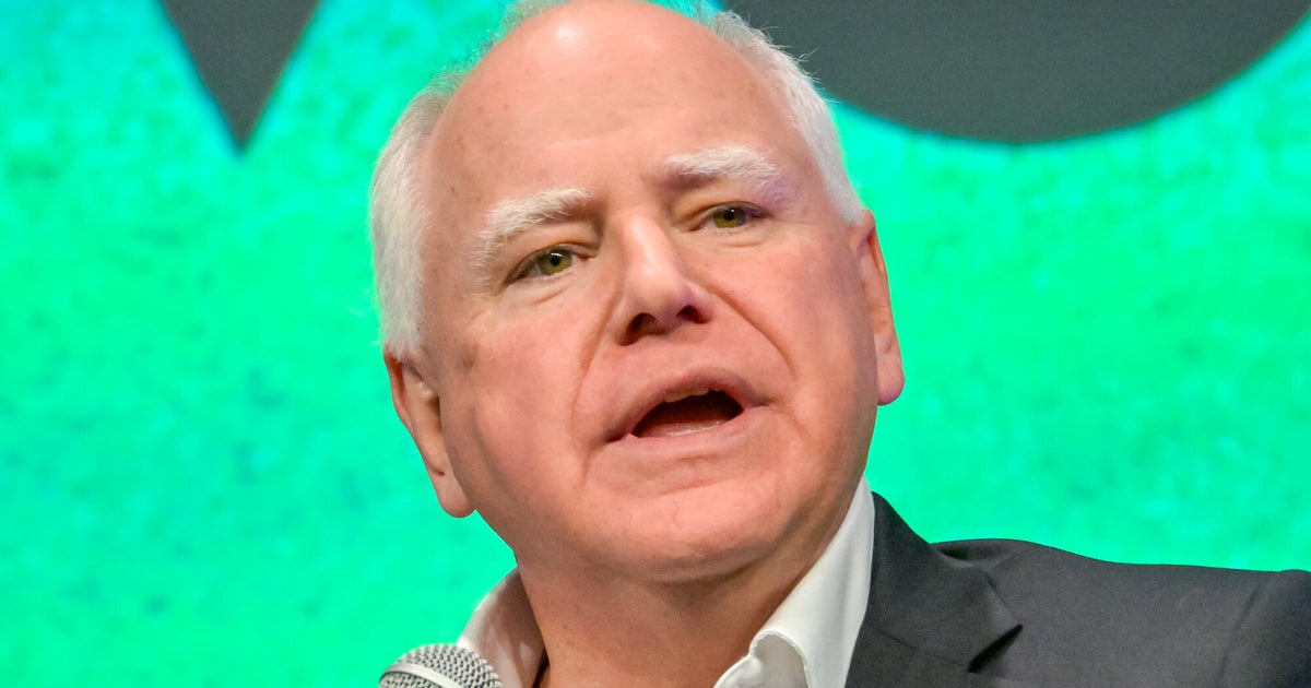 NextImg:Gov. Tim Walz Tears Into Trump's 'Stuck in the '80s' Trade War