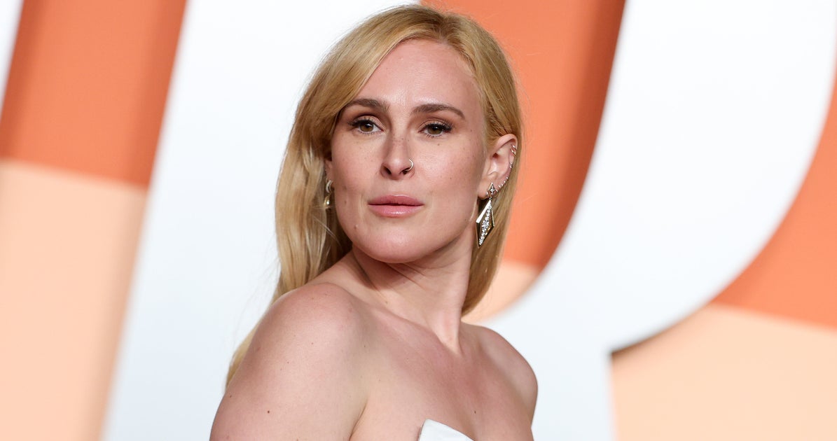 Bruce Willis' Daughter Rumer Says She Still Takes Baths With Her Sisters