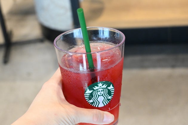 新ストローで冷たいドリンクを飲んでみたら…