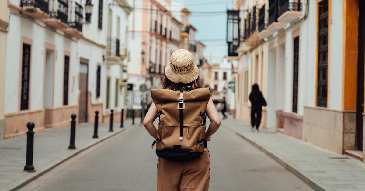NextImg:Is JOMO Travel The Secret To An Amazing Vacation?