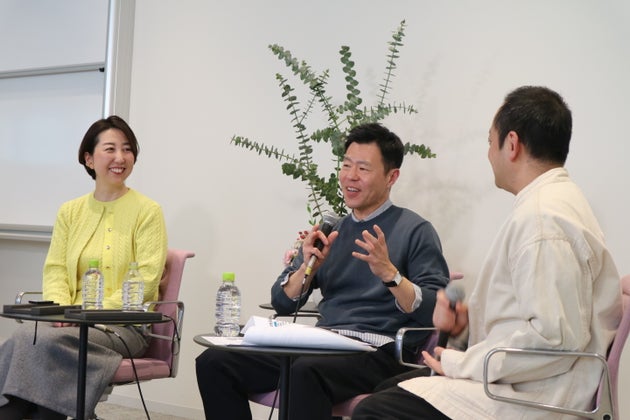 右から、山本真希さん（資生堂DE&I戦略推進部部長）山口慎太郎さん（東京大学大学院経済学研究科教授）林孝裕さん（dentsu DEI innovations 代表）