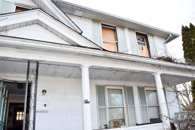 サリバン容疑者と監禁されていたとされる人物が暮らしていた家