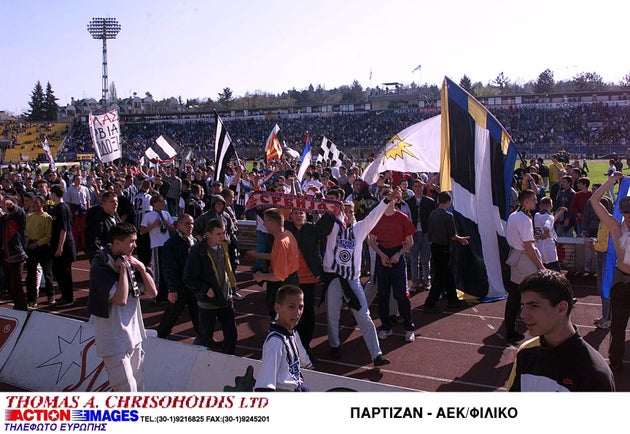 Η εισβολή των οπαδών.