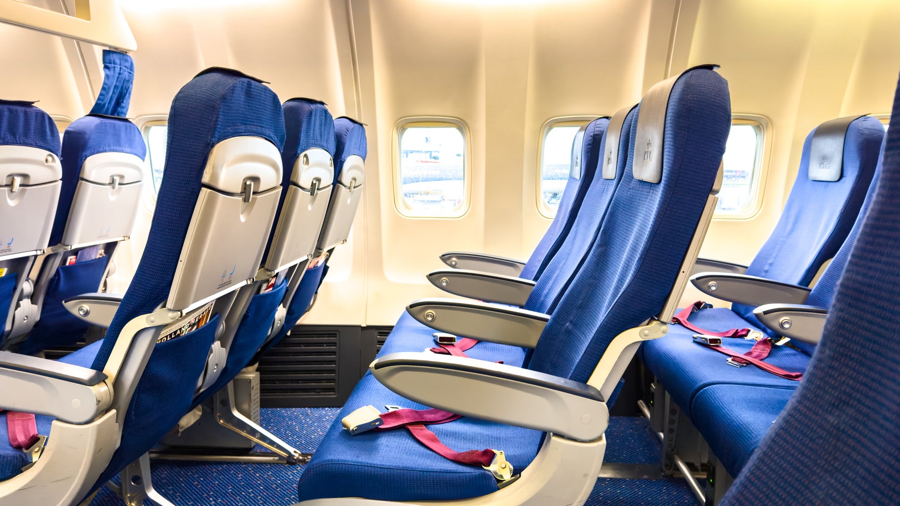 飛行機の窓 170324-19473165.webp