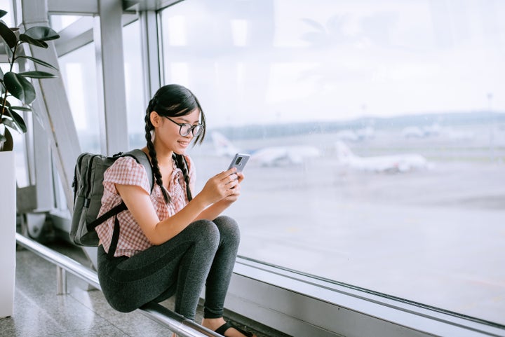 The reasons experts say you might want to reconsider wearing leggings on a plane have nothing to do with aesthetics or dress codes. 