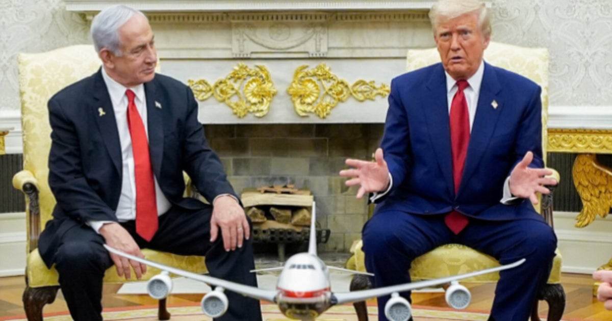 Side-By-Side Post Of Donald Trump And Joe Biden Oval Office Goes Wildly Viral