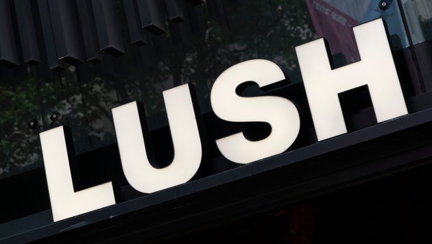 イギリス・バーミンガムにあるラッシュ店舗の看板（2022年5月30日）