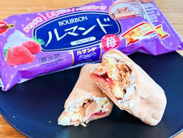 「ルマンドクレープ」は、関東・東海・北陸・関西・中国・四国エリアのファミリーマートで発売中。価格は税込290円。 コンビニスイーツとしては標準的な価格帯ですが、ここまで「素材」「味」「話題性」すべてが詰まっていると考えると、コスパはかなり高めです。実際にSNSでは「見つけて即買い！」「あまりに美味しくてもう2個目」「ルマンドのサクサク感、最高！」など、絶賛の声が多数投稿されており、既に“売り切れてた…”という報告もちらほら。数量限定なので、気になる方は、売り切れる前にファミマをチェックしてみてくださいね！