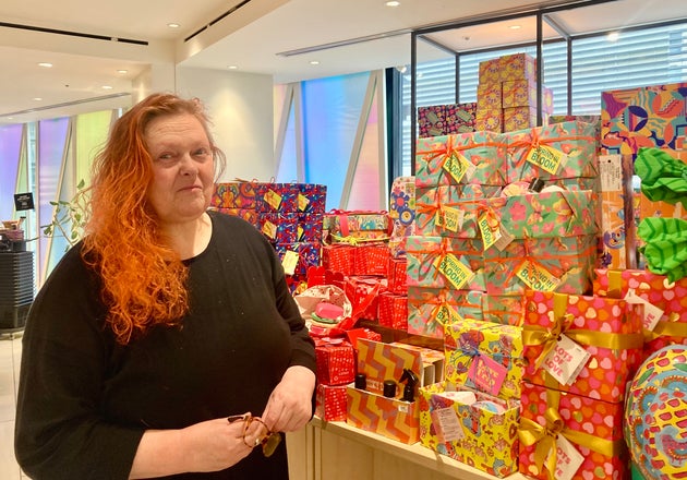 ラッシュのエシックス（倫理）ディレクター、ヒラリー・ジョーンズさん。東京のラッシュ新宿店で撮影（2025年3月6日）