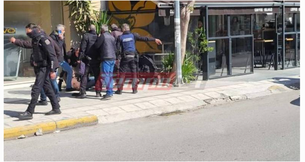 Ληστεία τράπεζας στην Πάτρα με ομηρία γυναίκας.