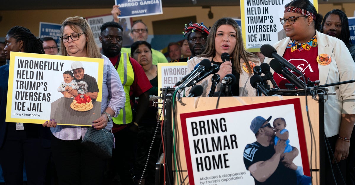 U.S. Won't Say Whether It's Facilitating Return Of Mistakenly Deported Man, Despite Judge's Order