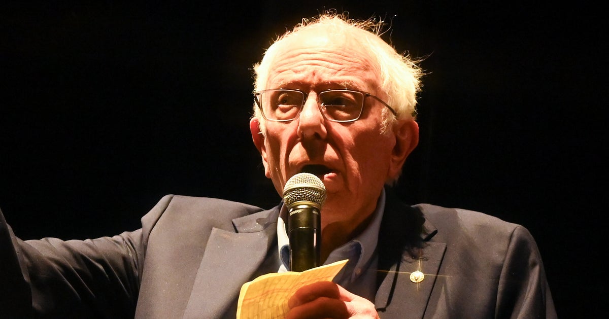 Bernie Sanders Crashes Coachella Music Festival