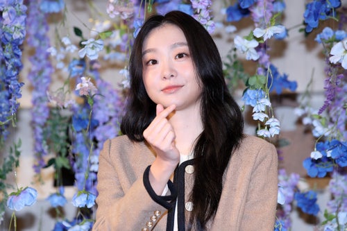 梨泰院クラス」俳優のキム・ダミさん、金沢旅行を満喫。ゲーセンや散策