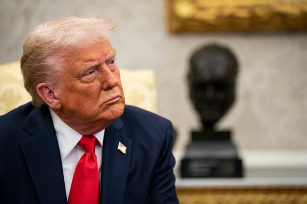 エルサルバドルのブケレ大統領とホワイトハウスで会談したトランプ大統領（2025年4月14日）