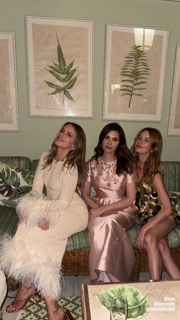 Η Ευγενία Νιάρχου, η Ντάσα Ζούκοβα και η Καμίλ Ρόου.