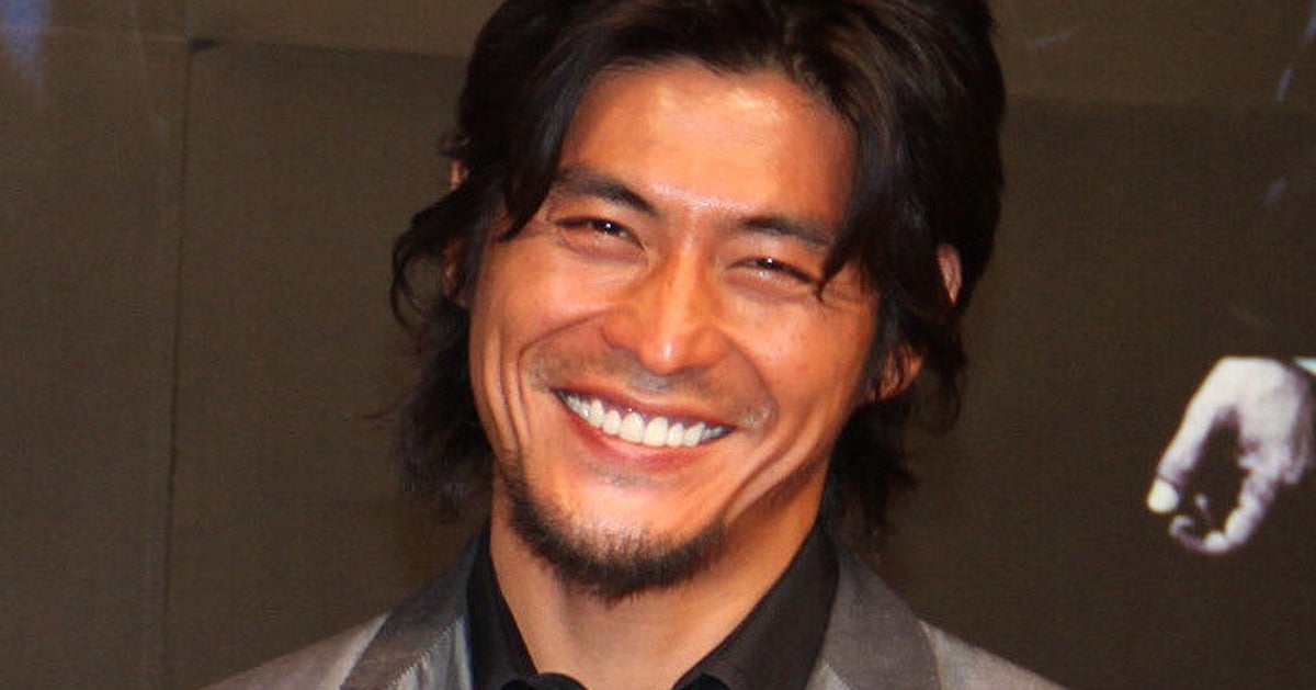 坂口憲二、「池袋ウエストゲートパーク」共演俳優とのエモすぎる2ショット公開➡︎「最高だろ、マジに」「青春」と歓喜の声