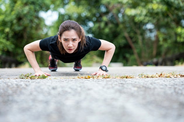A guest on a popular podcast claimed women should be able to do 11 push-ups – is that legit?