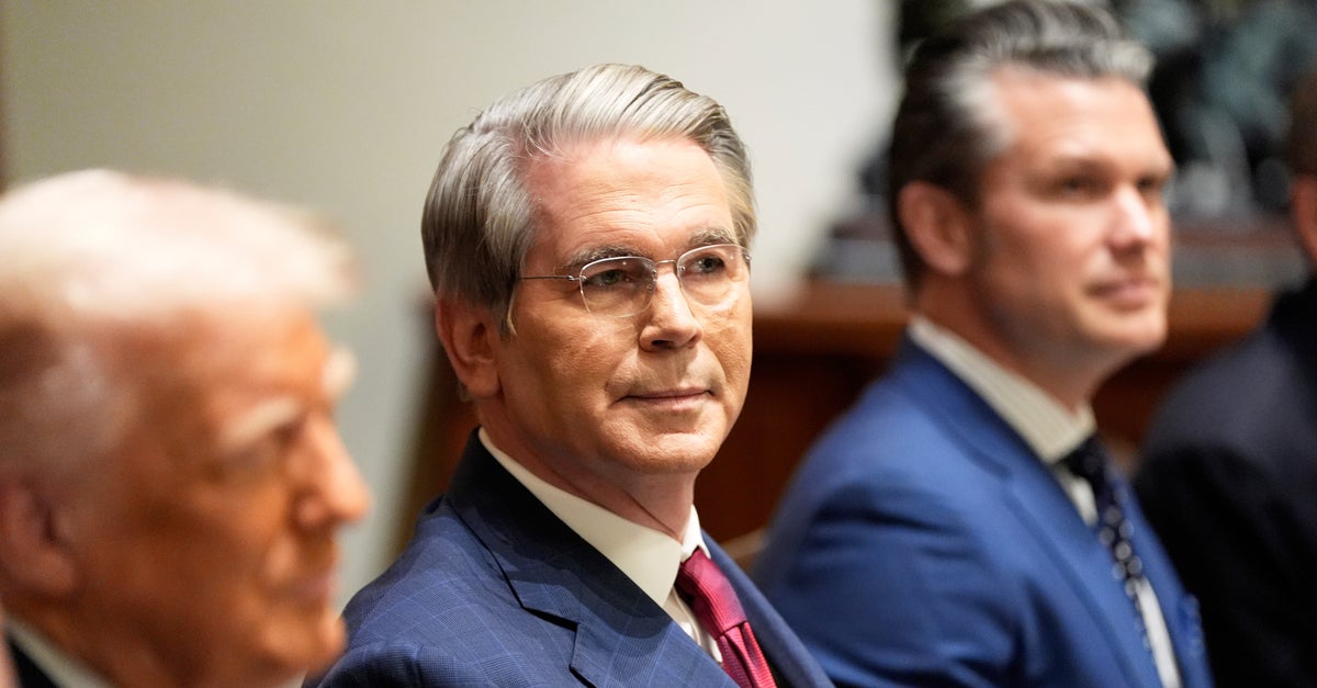 U.S. Treasury Secretary Says Trade War With China Is Not 'Sustainable'